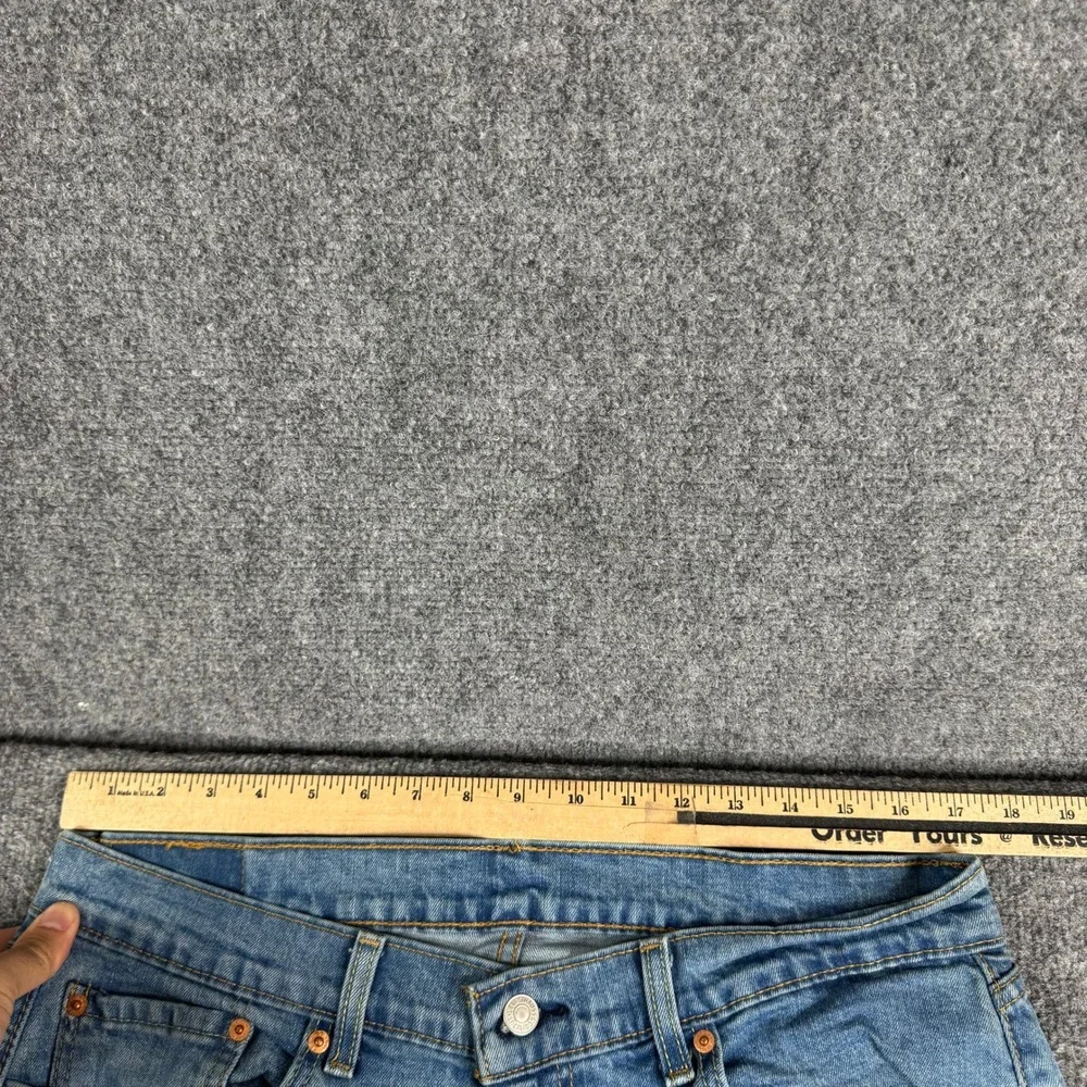 Levi's Jeans Mens Size 36x32 505 Regular Fit Straight Leg Light Wash Stained